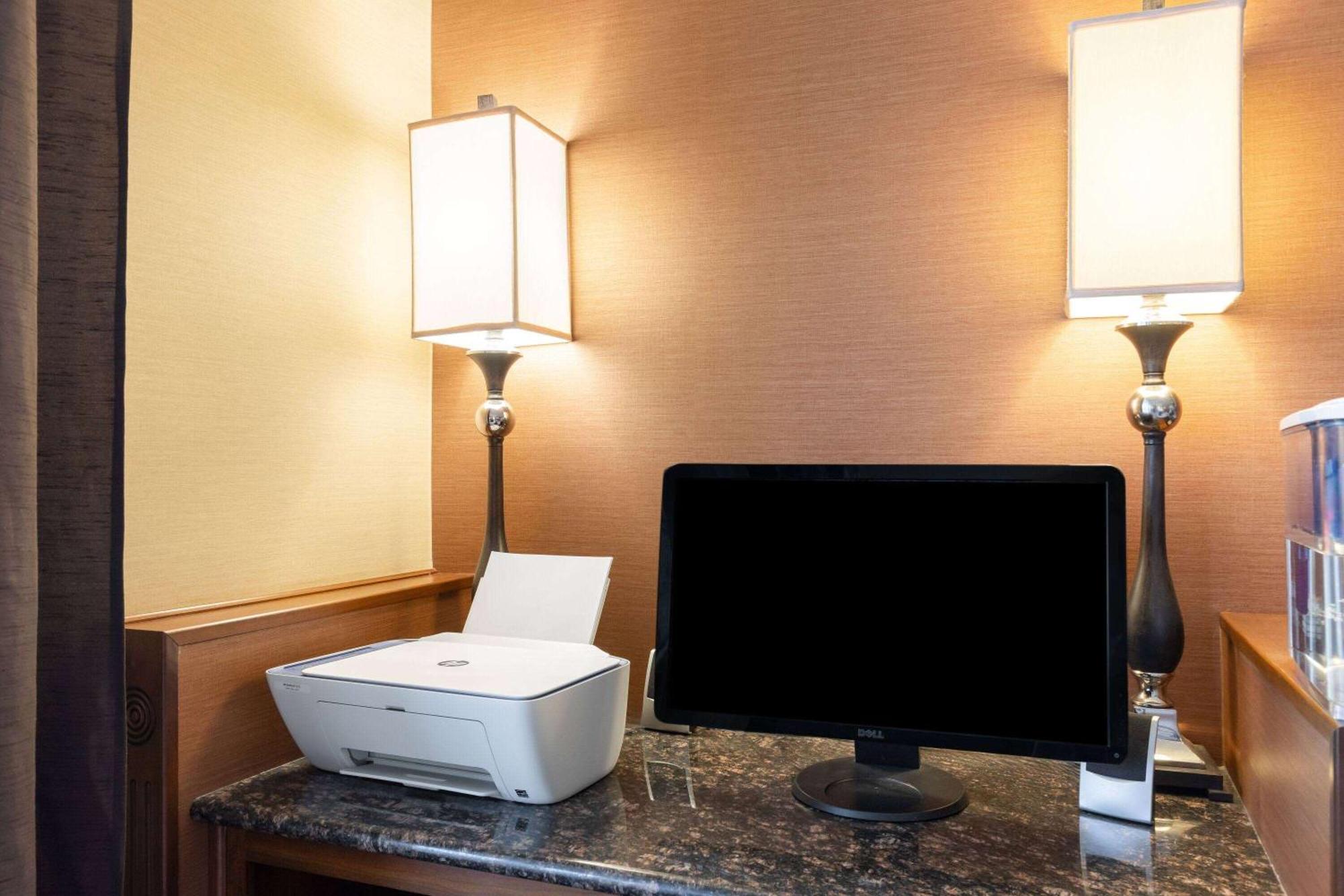 เบสท์ เวสเทิร์น โคลัมเบีย Hotel Columbia ภายนอก รูปภาพ